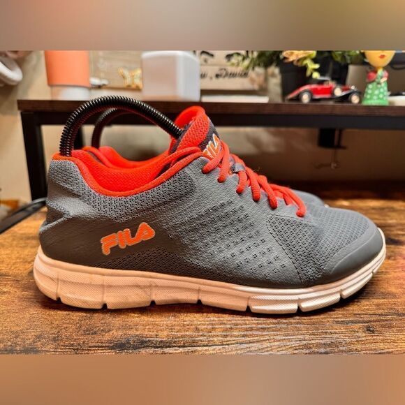 FILA Athletic Running Shoes Gray/ Orange Size 9 - Picture 1 of 10